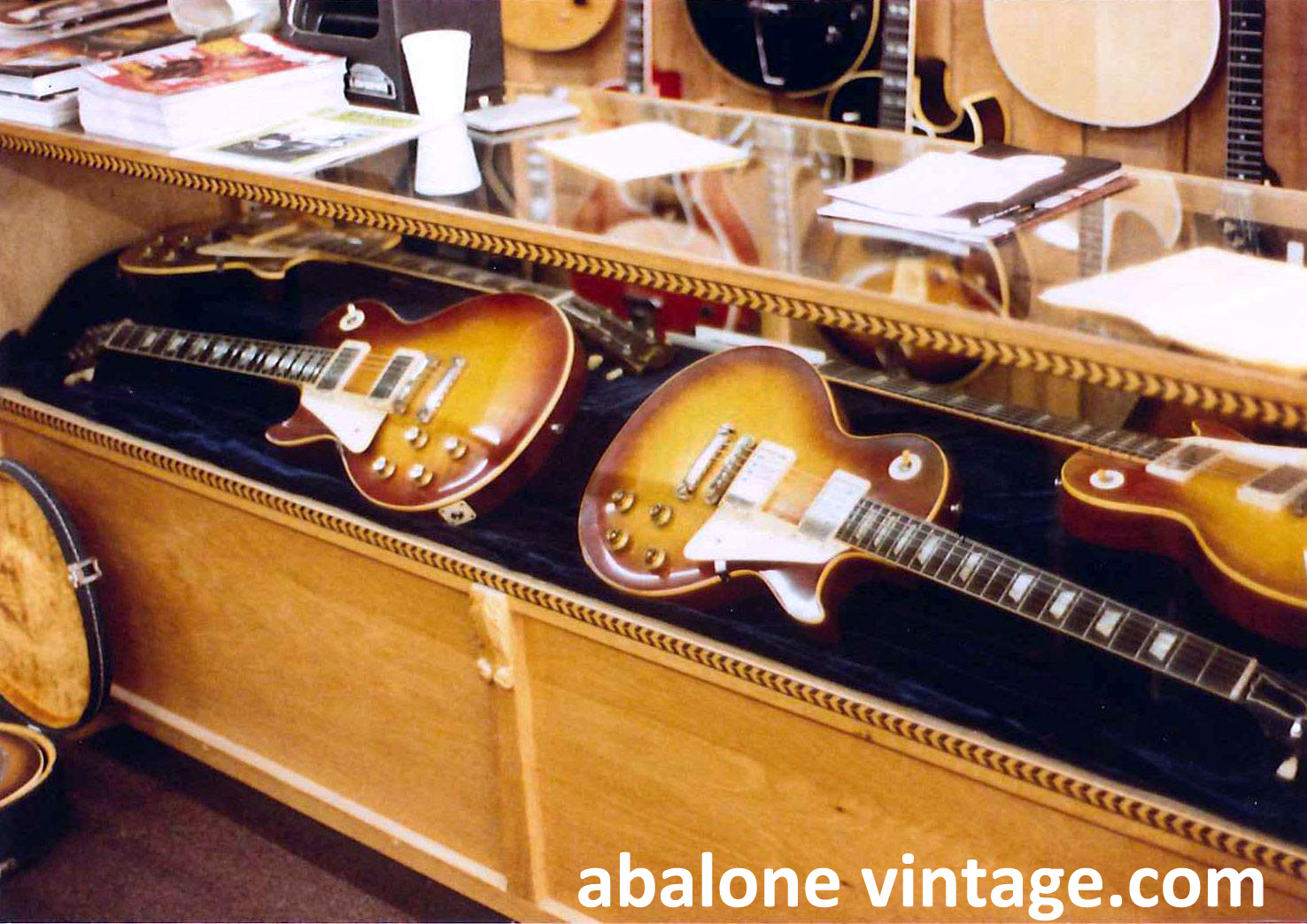 1959 Gibson Les Paul Standard guitar Miss Swiss 9 1256. Gruhn guitar Paul McCartney 1960 Burst
